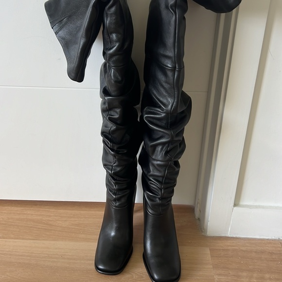 Kelsea Leather Slouchy Boot - Picture 3 of 4